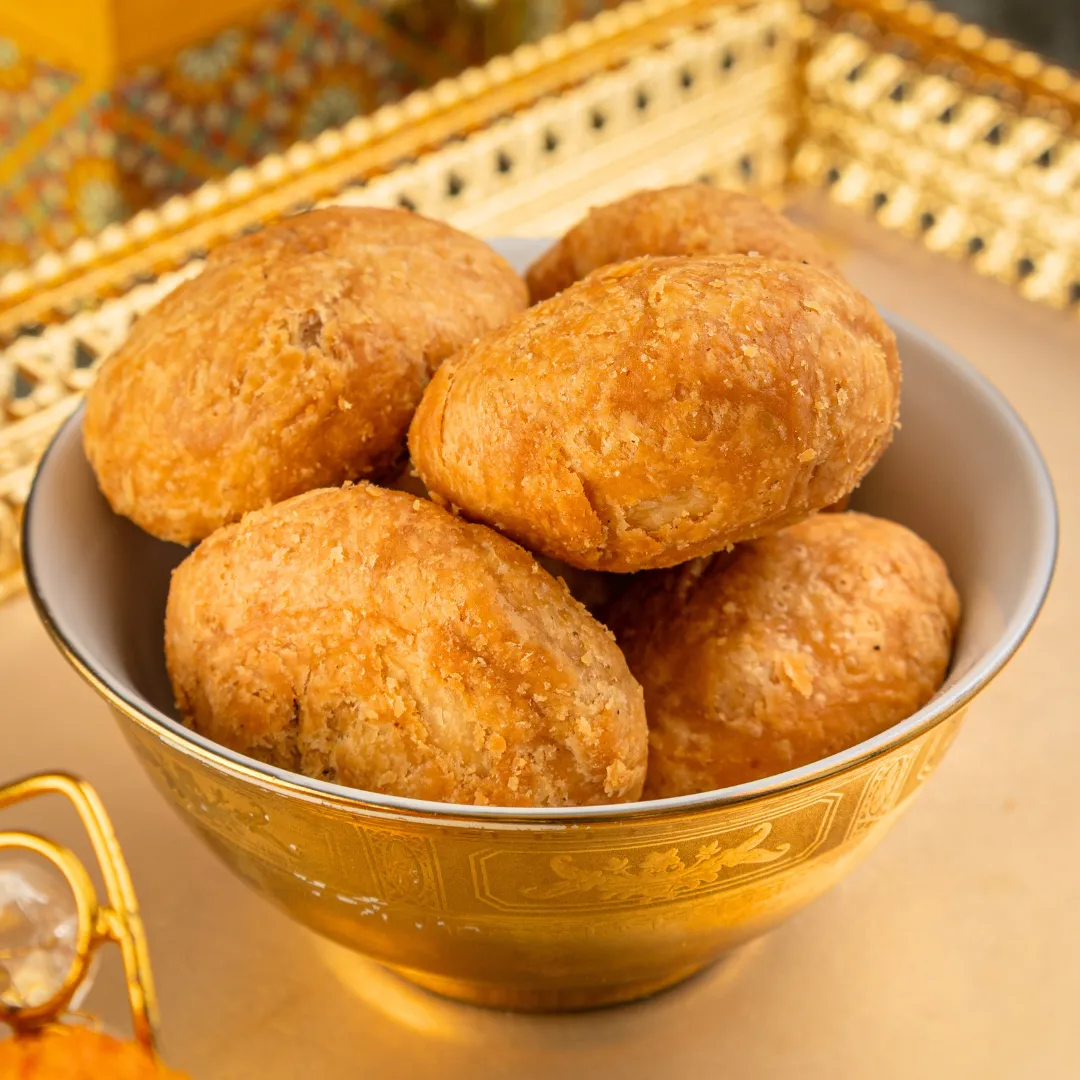 Marwadi Dal Kachori - Image 3